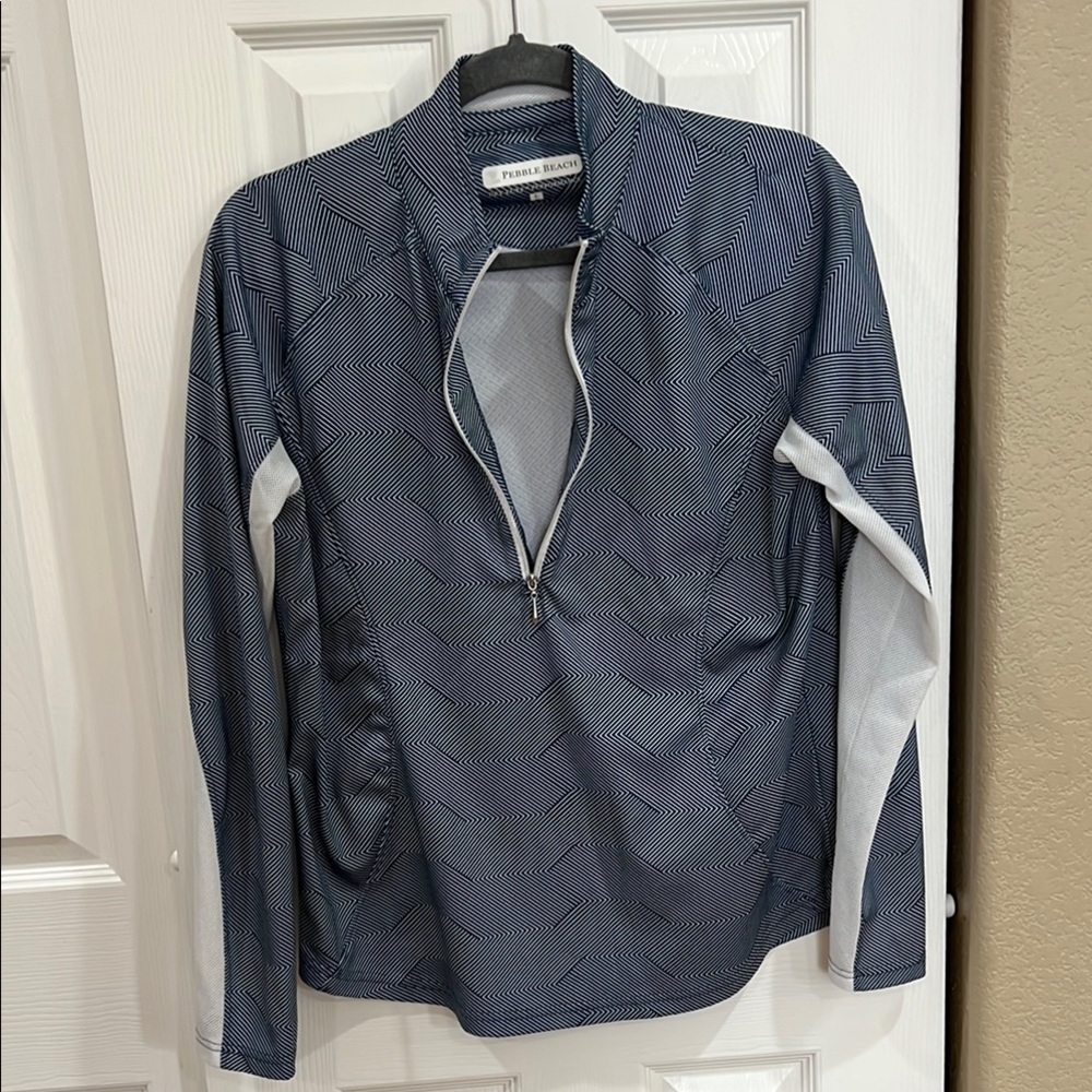 Pebble Beach Navy and White Women's Top size large